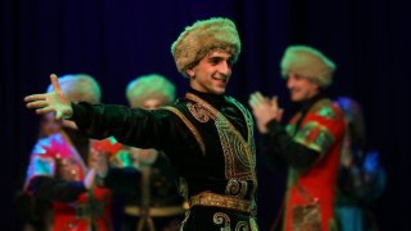 Lezginka Bursalıları coşturdu