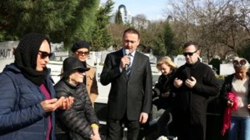 Defne Joy Foster mezarı başında anıldı