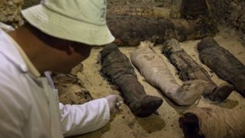 Mısır'da 40 mumya ortaya çıktı
