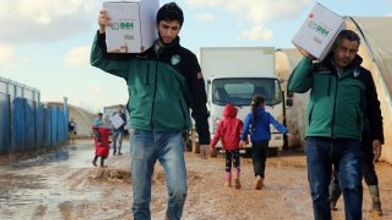 İHH savaş mağdurlarına yardıma koştu