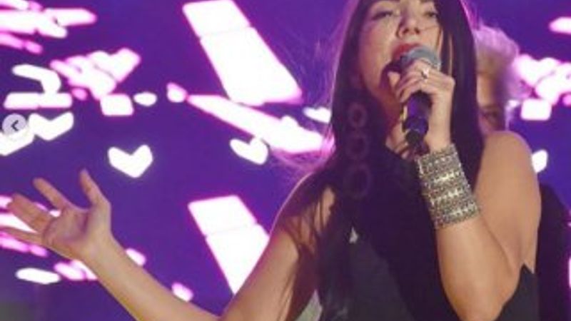 Hande Yener: Magazini herkes sever