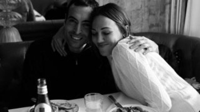 Meryem Uzerli'den aşk kareleri