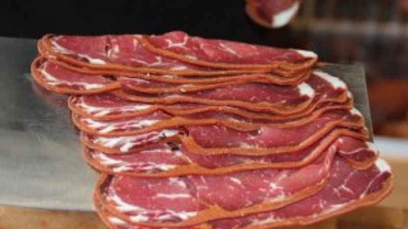 Pastırmanın dilimi 2 lira oldu
