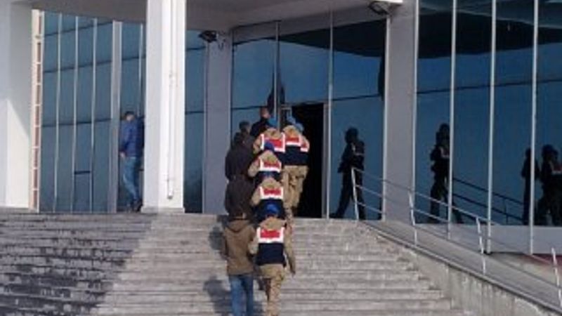 Van merkezli 8 ilde terör operasyonu