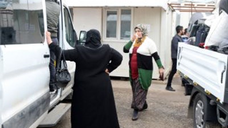 Suriyelilerin ülkelerine dönüşü sürüyor