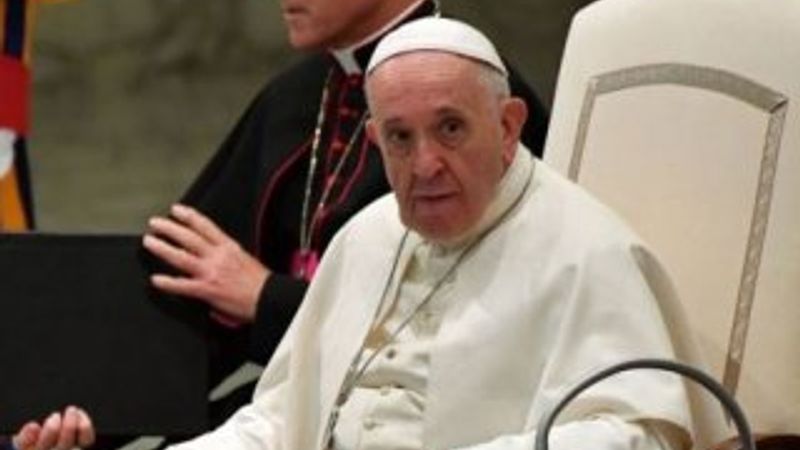 Papa olağanüstü toplantıya çağırdı