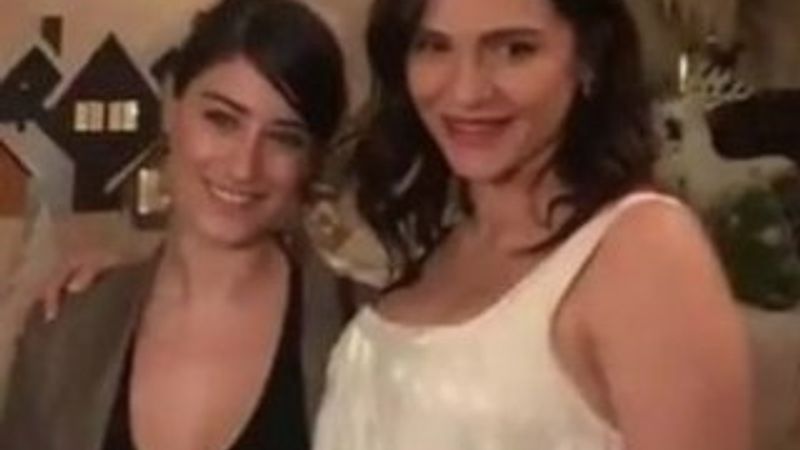 Sinem Öztürk ikizleri için parti verdi