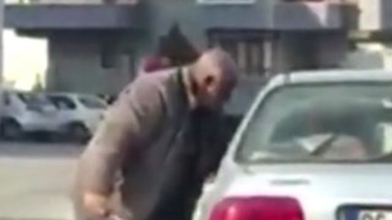 Kamyon sürücüsünden bıçaklı saldırı