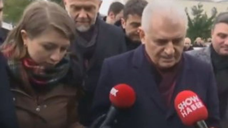 Binali Yıldırım'dan anket sorularına cevap