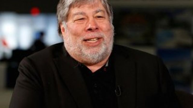 Apple kurucularından Wozniak, Zuckerberg’e güvenmiyor