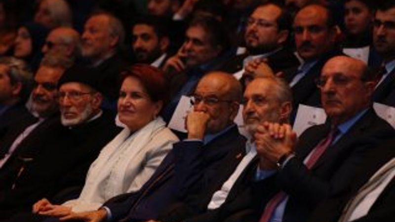 CHP, Necmettin Erbakan'ı anma programında