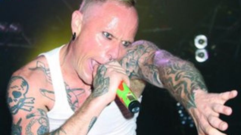 İngiliz şarkıcı Keith Flint hayatını kaybetti