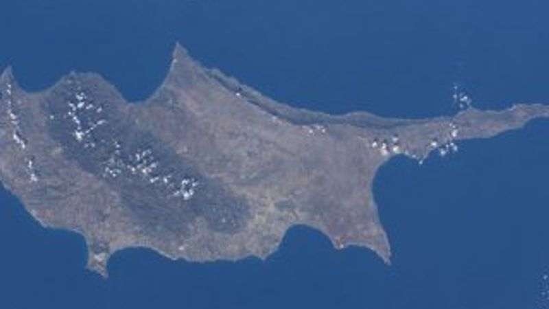 Fransız yetkililer üs görüşmeleri için Kıbrıs'ta