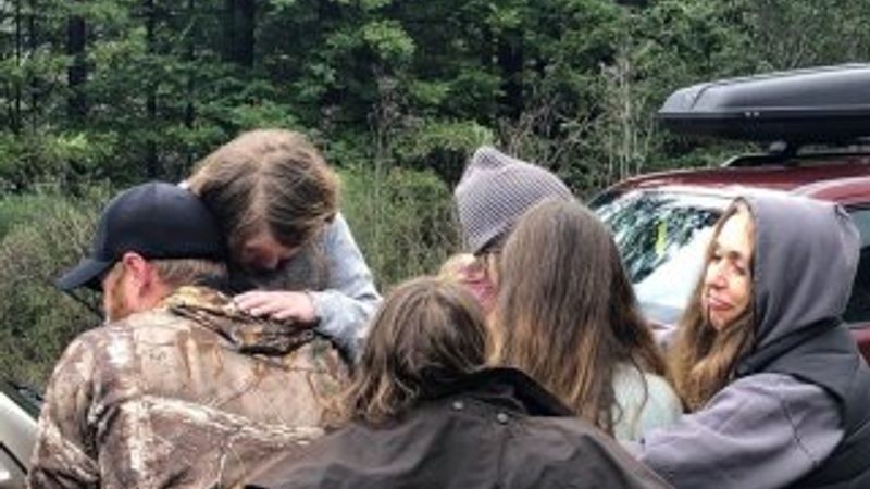 ABD’de ormanda kaybolan kızlar 44 saat sonra bulundu