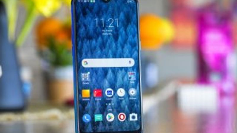 Realme 3 tanıtıldı: İşte fiyatı ve özellikleri