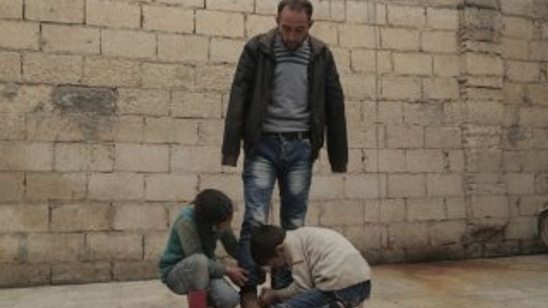 Çocukları 'elleri' oldu