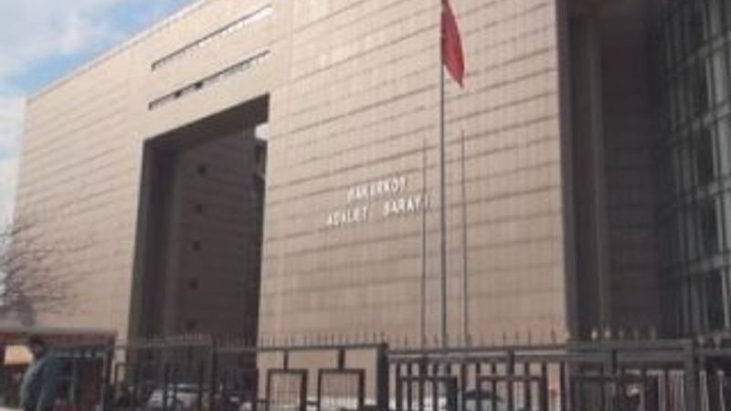 Bakırköy Adliyesi önünde silahlı saldırı