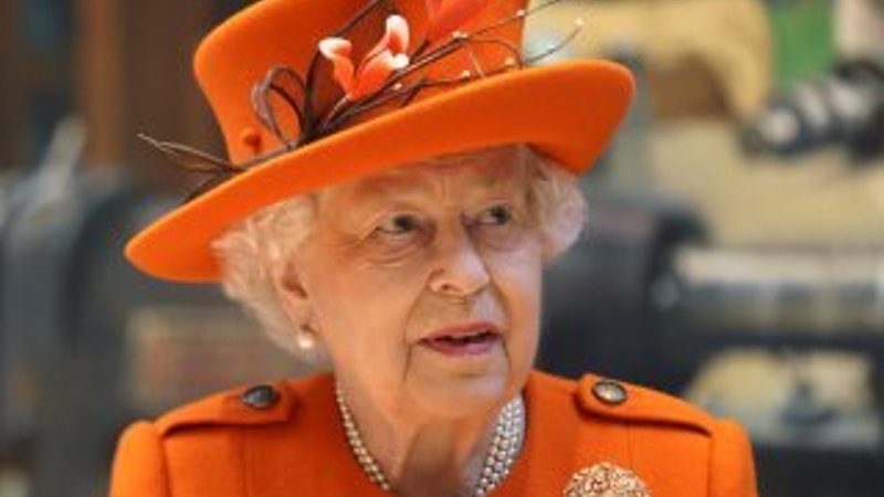 İngiltere Kraliyeti bile artık kurallarını umursamıyor