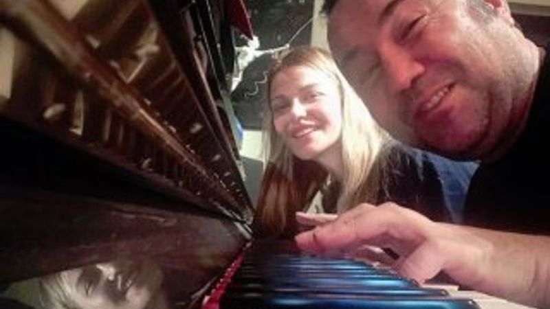 Aslı Turanlı ile Faruk Çolakoğlu arasında yakınlaşma