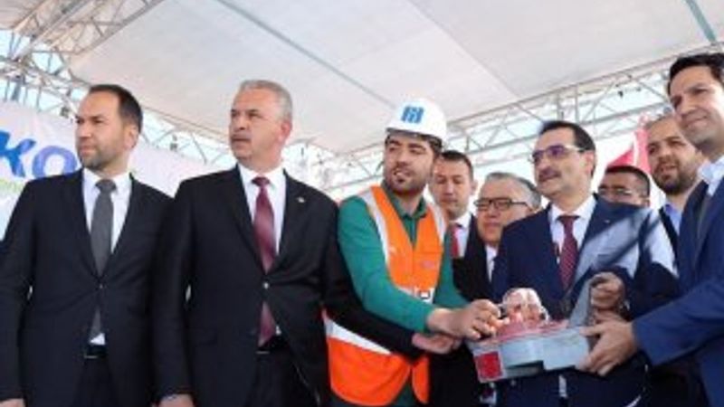 Güneş enerji paneli üretimi tesisi inşasına başlandı