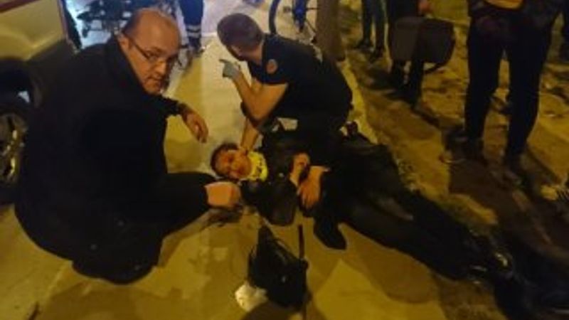 Yolun karşısına geçmeye çalışırken otomobil çarptı