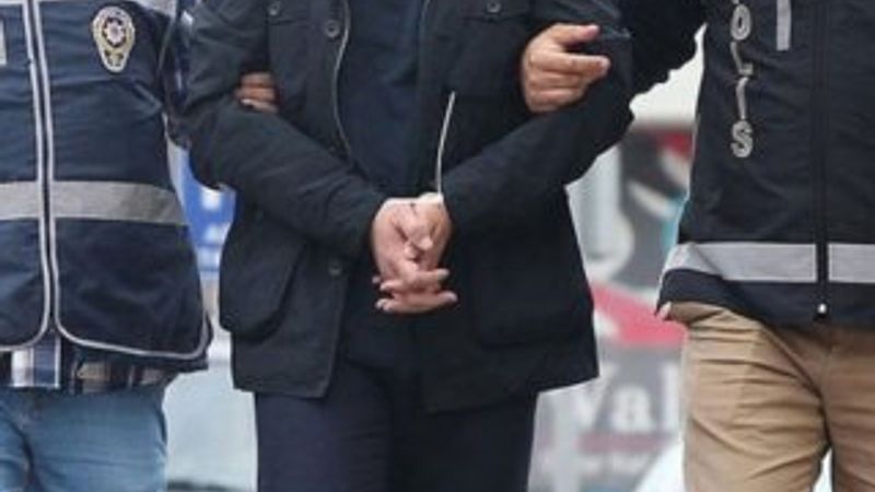 FETÖ'nün İzmir'deki yeni yapılanma planına 42 gözaltı