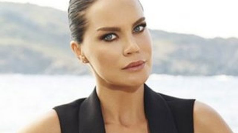 Ebru Şallı: Yakında evlilik var