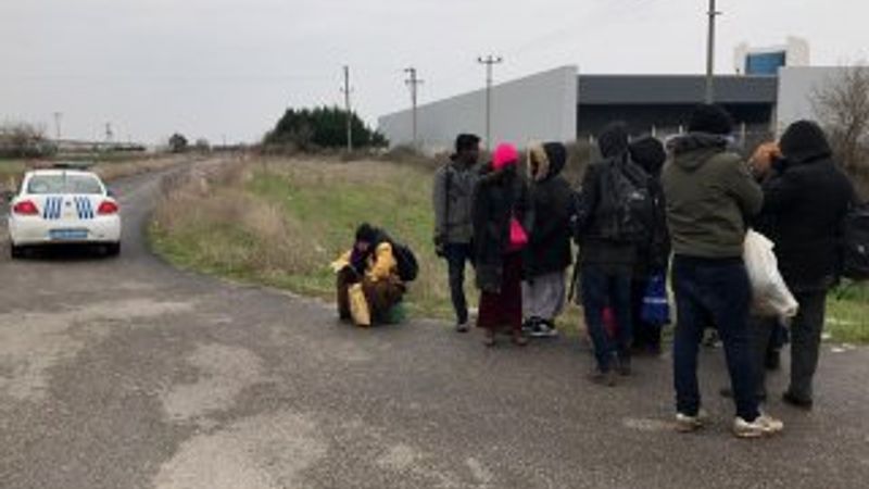 Kaçakçılar düzensiz göçmenleri yarı yolda bıraktı