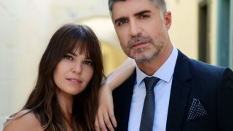 Özcan Deniz tehditlere rağmen konserini iptal etmedi