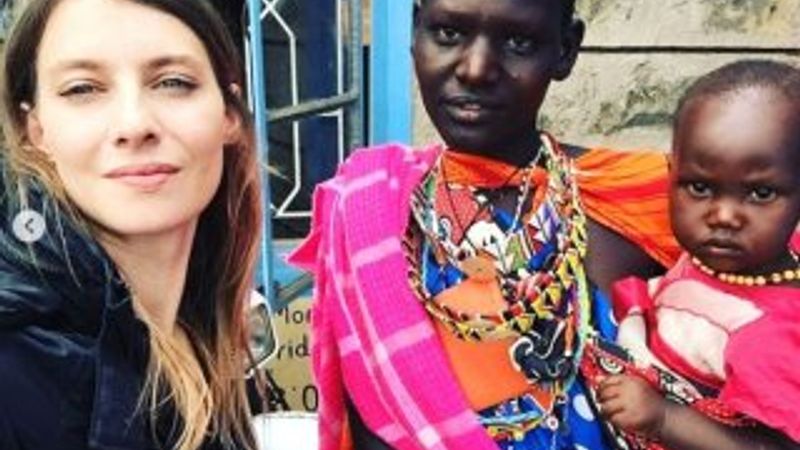 Tuba Ünsal Gamze Özçelik'in yolunda