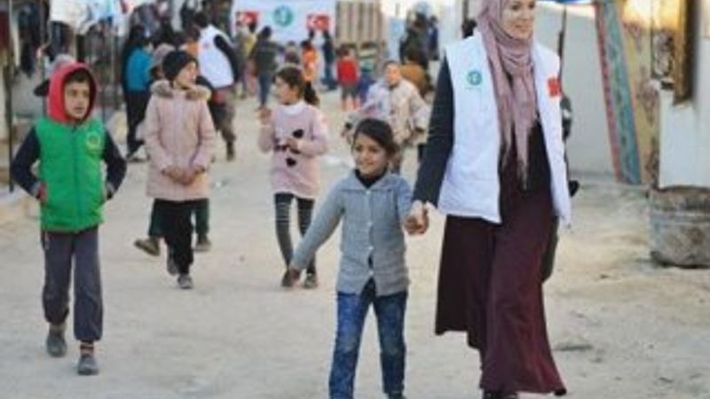 Gamze Özçelik terör saldırısını kınadı