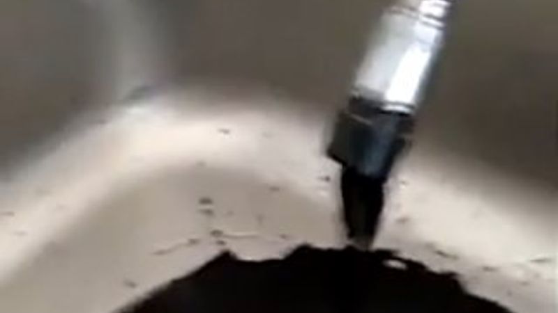 Venezuela'da musluktan petrol aktı