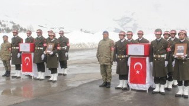 Hakkari’de şehitleri uğurlama töreni