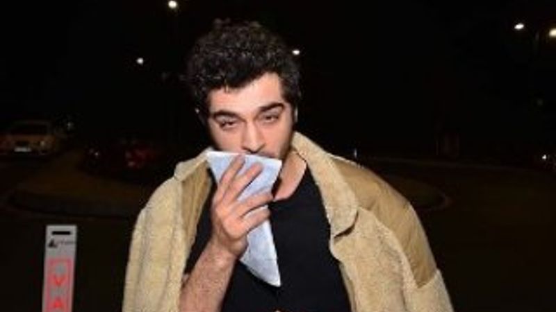 Burak Deniz'in dudağını köpek ısırdı