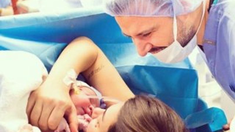 Alişan bebeğine dadı tuttu