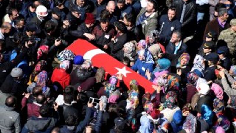 Gümüşhane'de binlerce kişi şehidini uğurladı