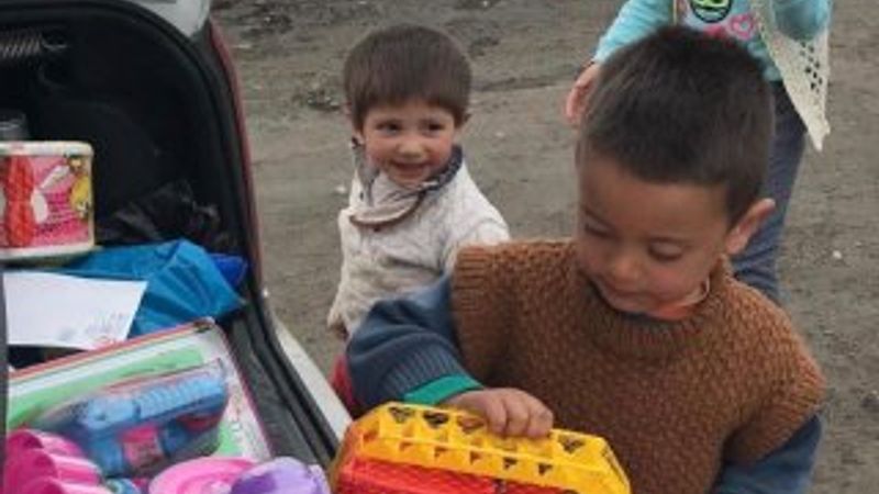 Karslı Mirza’nın oyuncak mutluluğu duygulandırdı