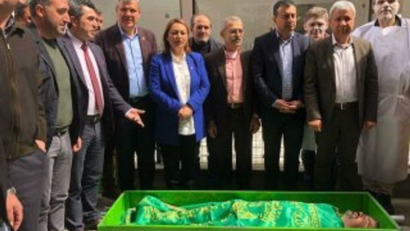 Adana'da CHP'nin EYT eylemi