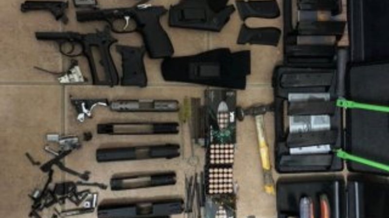 Kurusıkıdan gerçek silah yapıyorlardı, yakalandılar