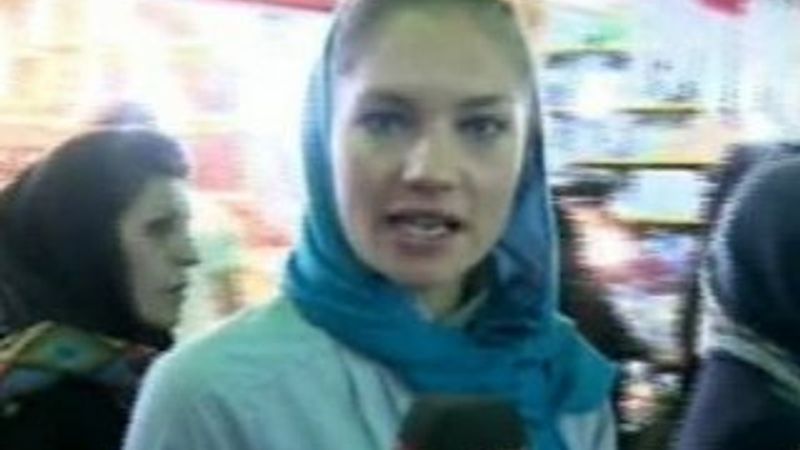 Nevşin Mengü başörtüsü takan spikerlerden rahatsız oldu