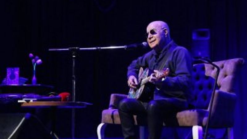 Mazhar Alanson, geçmişiyle bugününü kıyasladı