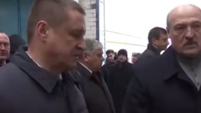 Belarus Cumhurbaşkanı çiftlik çalışanlarını azarladı