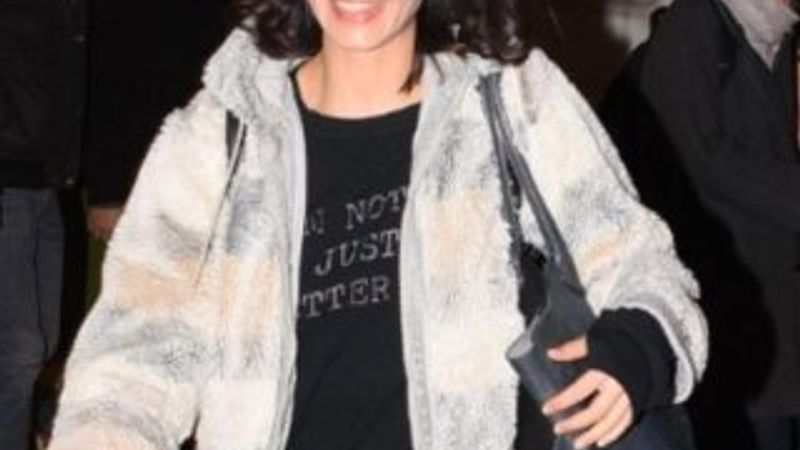 Beren Saat'in yüzü gülmeye başladı