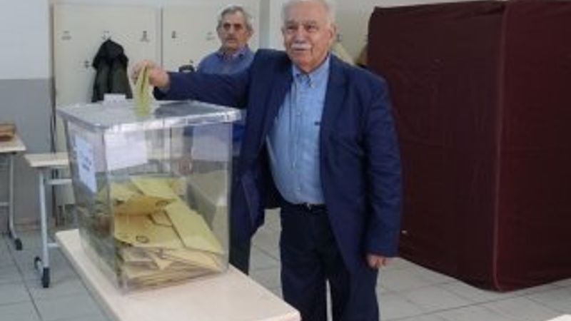 Doğu Perinçek oyunu kullandı