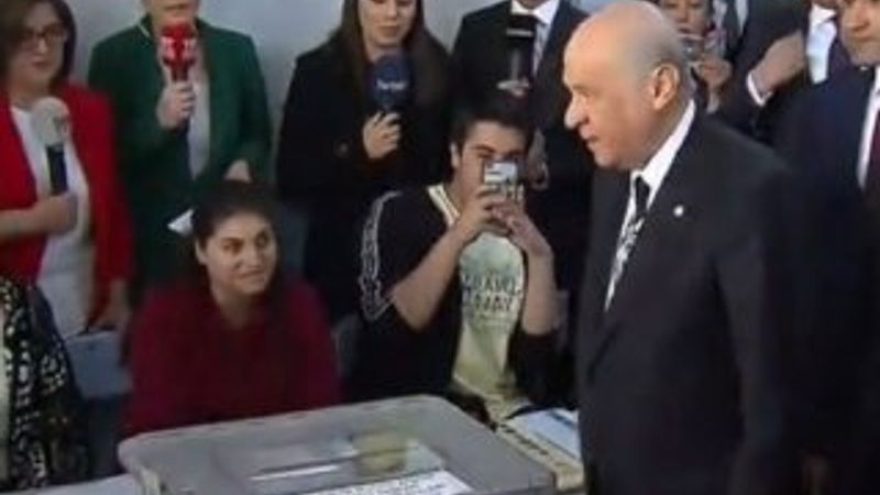 Devlet Bahçeli oyunu kullandı