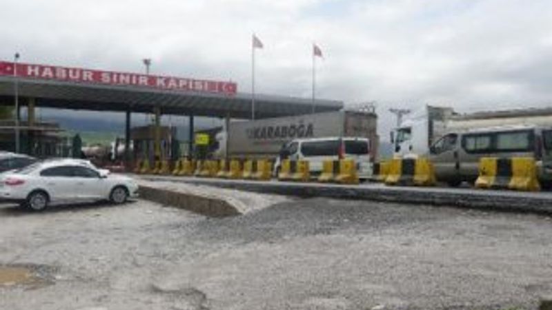 Tır şoförlerinin oy kullanma kuyruğu