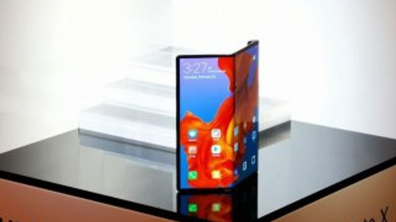 Huawei yeni katlanabilir telefonlar üretecek