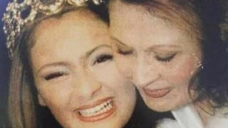 Pınar Altuğ nostalji yaptı