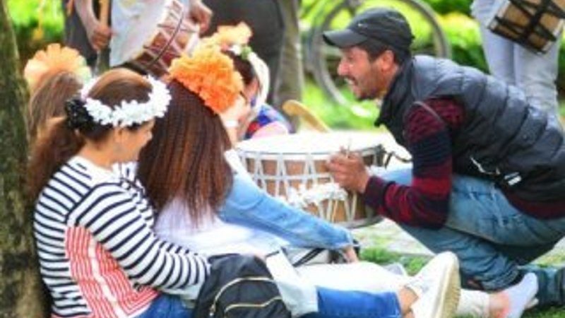 Adana'daki festivalde davulcu rahatsızlığı