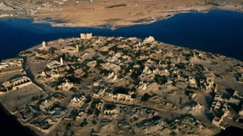 Türkiye ile yakınlaşan Sudan'da sokaklar karıştı